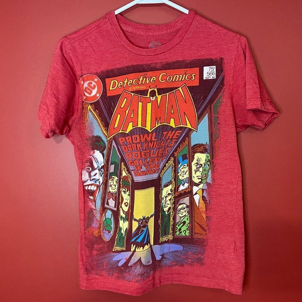 DC Comics Men's Detective Comics Batman T-shirt - Size Small